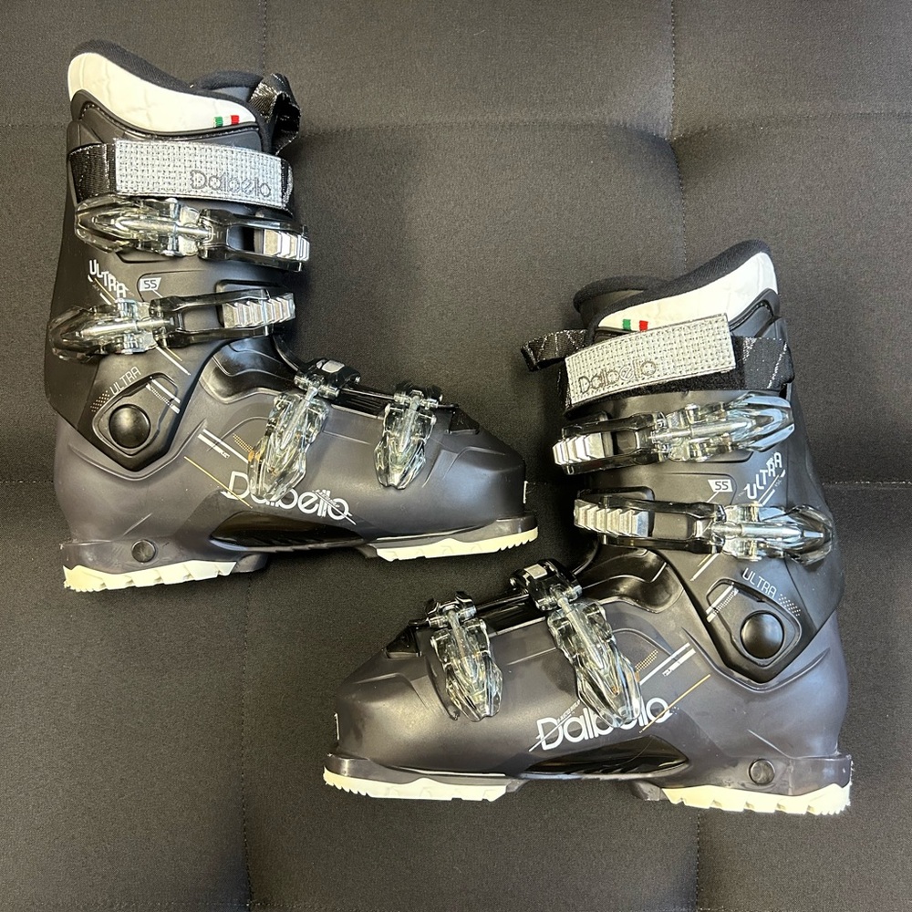 Dalbello Women’s Ultra 55 Ski Boot